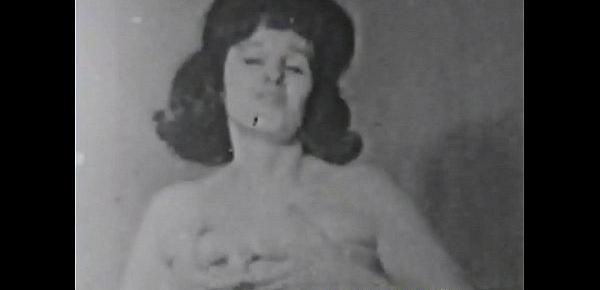  Vintage vixen face sitting and fucks big cock in threesome